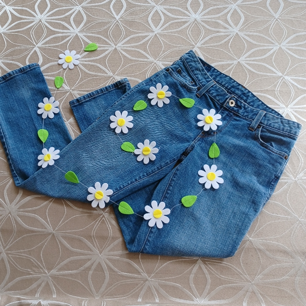 Levi's Mid Rise Straight 552